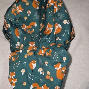 Whimsical Fox Patterned Women's Hat